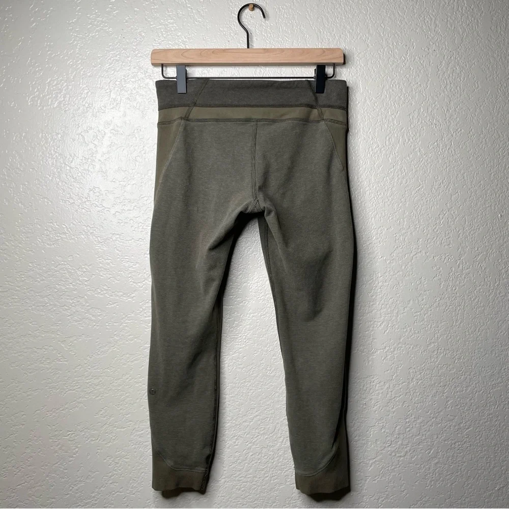 Lululemon Refine Crop Leggings Striped Green Ribbed Workout Pants - Picture 9 of 14
